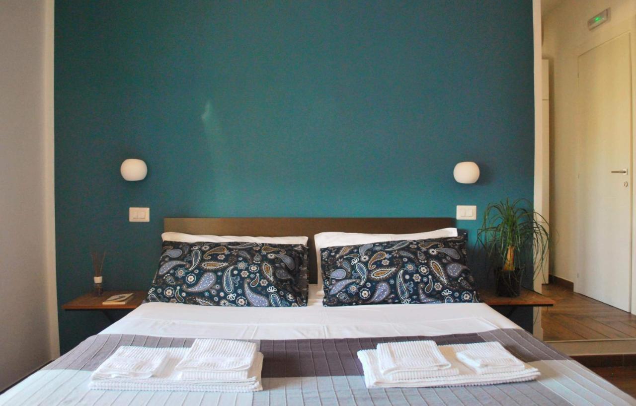 Hub Ferroviario - 12 Posti Letto Per Il Tuo Gruppo A Napoli Con Wifi E Netflix Bed & Breakfast Екстериор снимка