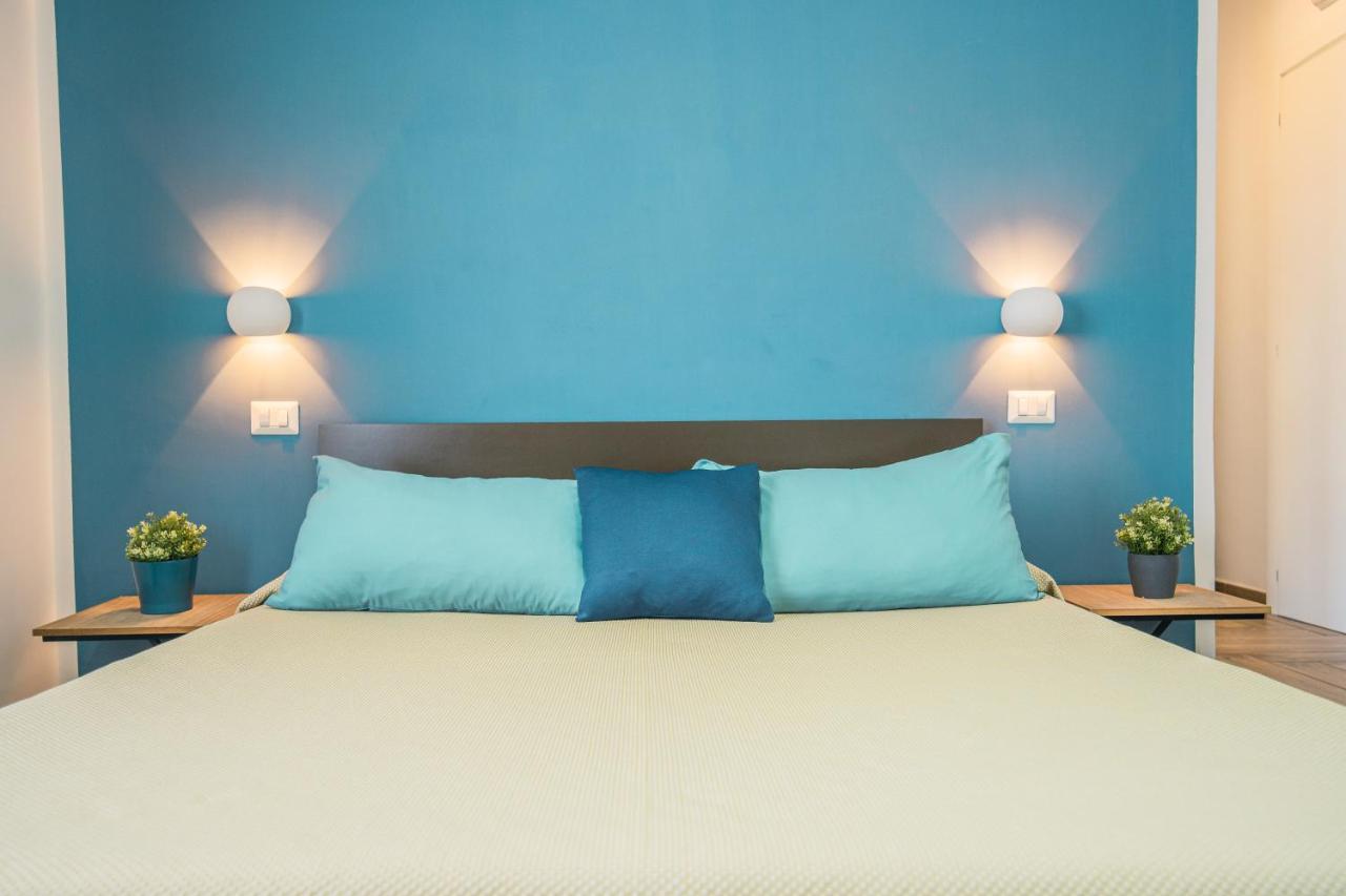 Hub Ferroviario - 12 Posti Letto Per Il Tuo Gruppo A Napoli Con Wifi E Netflix Bed & Breakfast Екстериор снимка